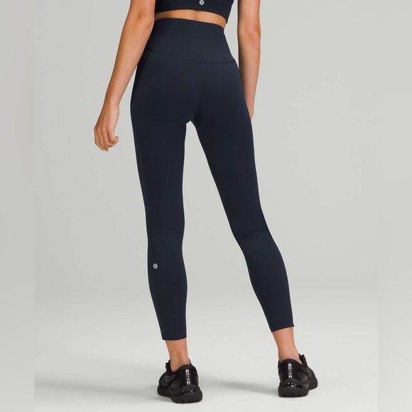 Lululemon Base Pace High-Rise Tight 25" True Navy Size 6 - Picture 1 of 5
